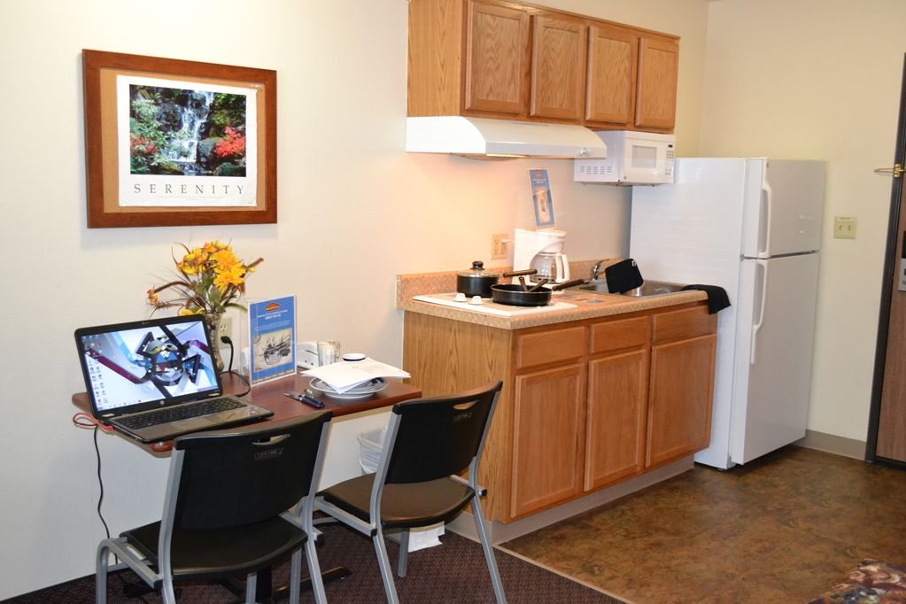 Woodspring Suites Memphis Northeast Room photo